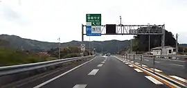下り線出口