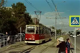 市電の主力車両・71-605（2020年撮影）