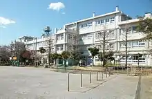 久地小学校
