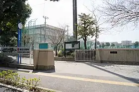 東町中学校