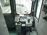 5102A 貫通側運転台進行方向に向かって右側に設置されている
