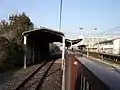 上りホームの保線用線路