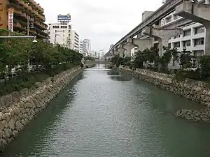 御成橋付近