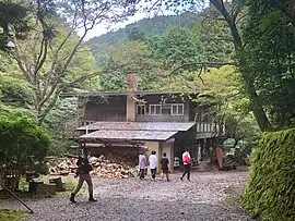 くらがり山荘