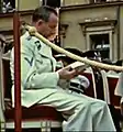 夏用の白服（1939年ミュンヘン。クルト・ヴィリムチク博士）