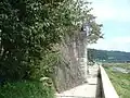 現在も残る草軽電鉄の吾妻川橋梁の橋台。台風による橋の流失が、鉄道線廃止に拍車をかけた
