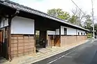 旧松本家長屋門（寺部町、2019年（平成31年）3月）
