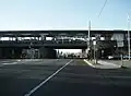 地上から見たヒックスヴィル駅