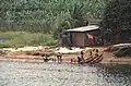 ルワンダ側の湖畔風景
