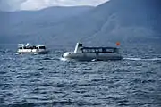 支笏湖と水中観光船（2009年10月）