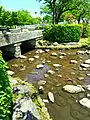 好文茶屋裏の池からの千波湖導水部