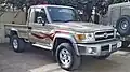 2007 - 現行型##J79LP ピックアップサブタンク付・中東向け右は40系幌車のリア