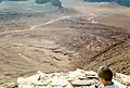 比較用の地球のモニュメント・バレーの地層の写真。