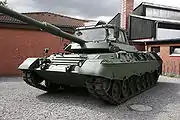 ダミー砲塔を搭載した操縦訓練車型