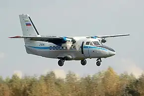 クビンカ(英語版)でのLET L-410MU