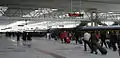 ラサ駅広いプラットホーム
