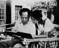 娘の李敏と毛沢東。1949年撮影