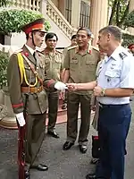 1式カービンを携えたベトナム人民軍の儀仗兵