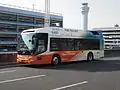 東京空港交通リムジンバス2代目セレガマスク（羽田空港にて）