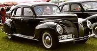 リンカーン・ゼファーV-12 4ドアセダン1939