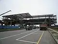 文化三路をオーバーパスする建設中の林口駅