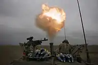 M1129による砲撃