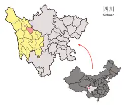 炉霍県の位置
