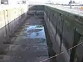保守のために空にされた閘門、上流側の閘門扉