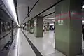 楽富駅1番線