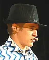 ルーカス・グラビールLucas Grabeel