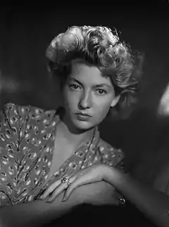 コリンヌ・リュシェールCorinne Luchaire
