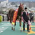表彰式・右は丸内永舟調教助手