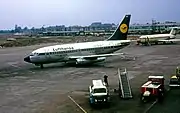 ルフトハンザドイツ航空の737-100型機 胴体が短いのが特徴である