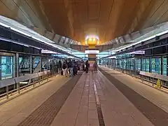 ルートンDARTのホーム