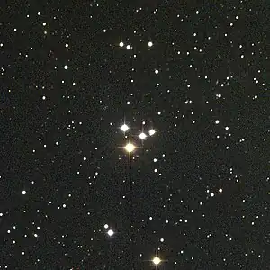 アメリカ キットピーク国立天文台の0.9 m望遠鏡で1997年に撮影されたM73。