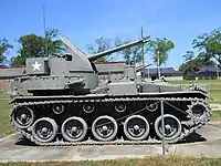 右側面からのM19砲塔が車体後部にあることがわかる