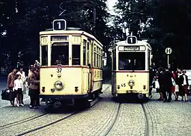 レーゲンスブルク市電の車両(左:MAN製、右:ラートゲーバー製)(1964年撮影)