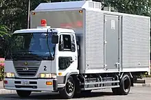 電源車UD・コンドル