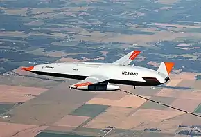試験飛行中のMQ-25