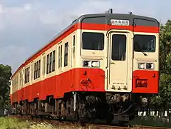 キハ38形104・キハ37形103（国鉄標準色）