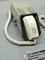 初期の自動車電話機。MT-800M形1号。1978年製造。