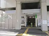 改札口