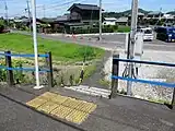 ホーム中央部の出入口