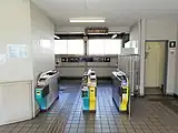 改札口