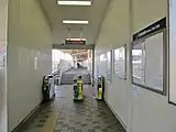 改札口