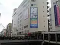 JR町田駅北口と駅ビルのルミネ町田(屋根設置前)