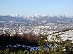 近くの山から見たマガダン市街