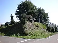 牧野城南側土塁遺構