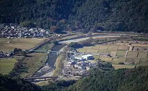 一之瀬大橋と牧田川(大垣市上石津町一之瀬付近)