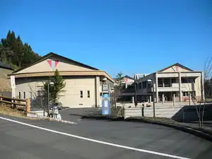 牧園小学校